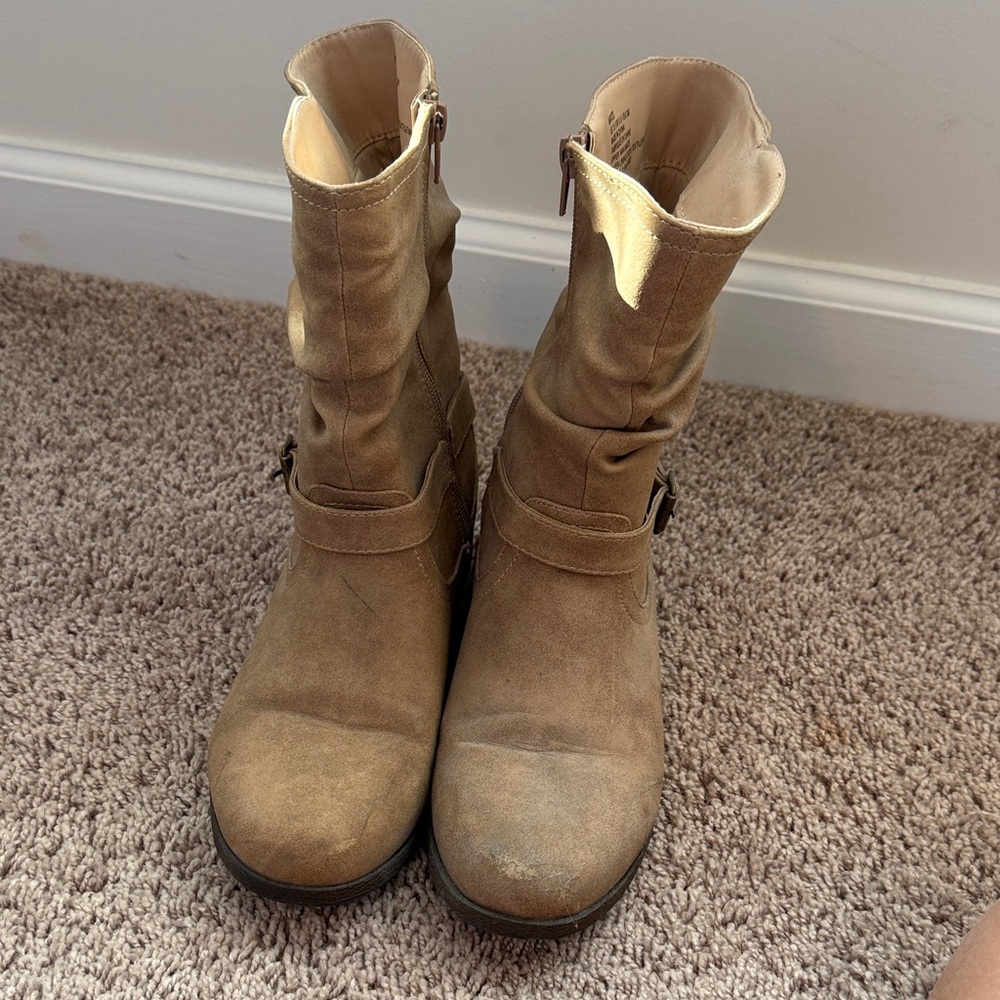 Chic Tan Ankle Booties